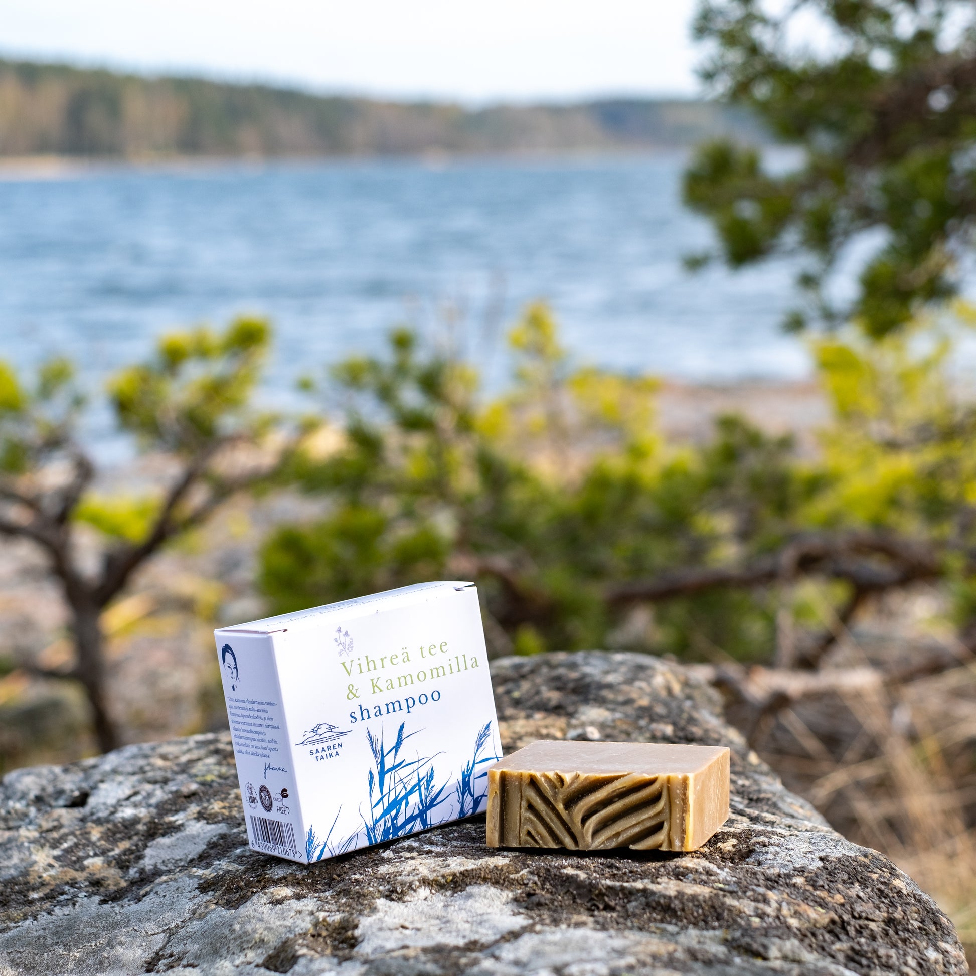 Vihreä Tee & Kamomilla palashampoo 105g | Saaren Taika