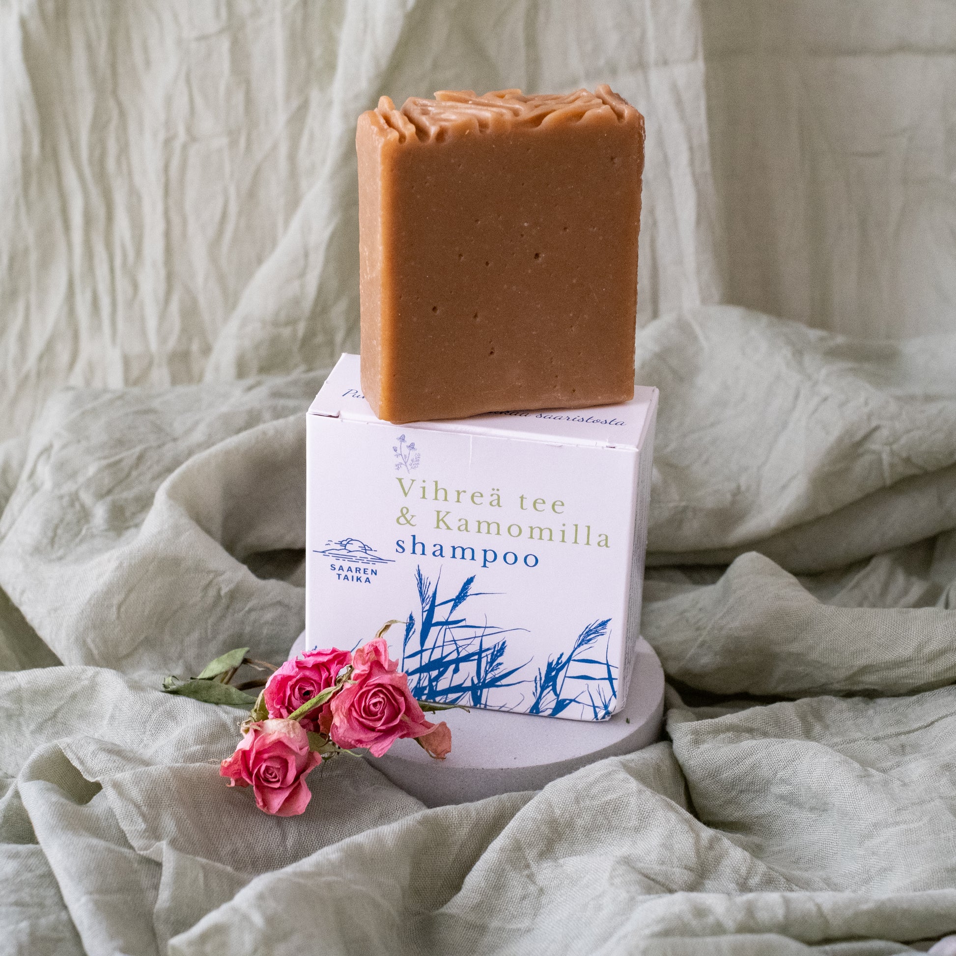 Vihreä Tee & Kamomilla palashampoo 105g | Saaren Taika