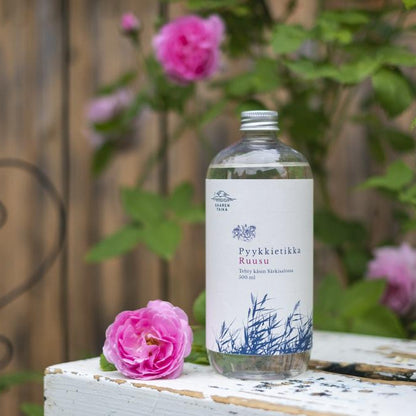 Pyykkietikka Ruusu 500ml - Vanhanajan ruusutarhan huumaavaa tuoksua tekstiileillesi antava 100% biohajoava pyykkietikka 🇫🇮