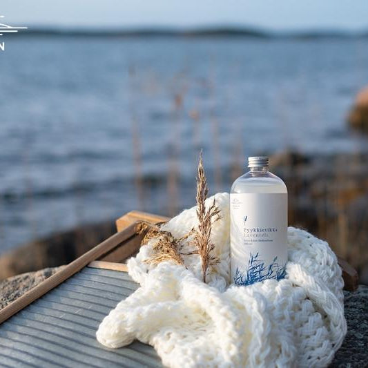 Saaren Taika 500ml Pyykkietikka Laventeli - Raikkaan tuulahduksen tekstiileille antava 100% biohajoava pyykkietikk